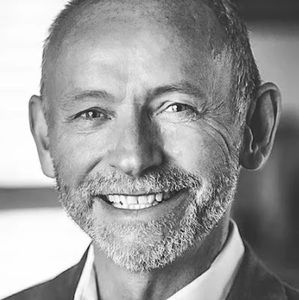 Meet your Posher, Guy pierce